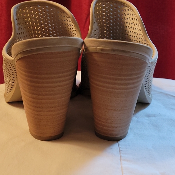 Mules - Picture 2 of 4